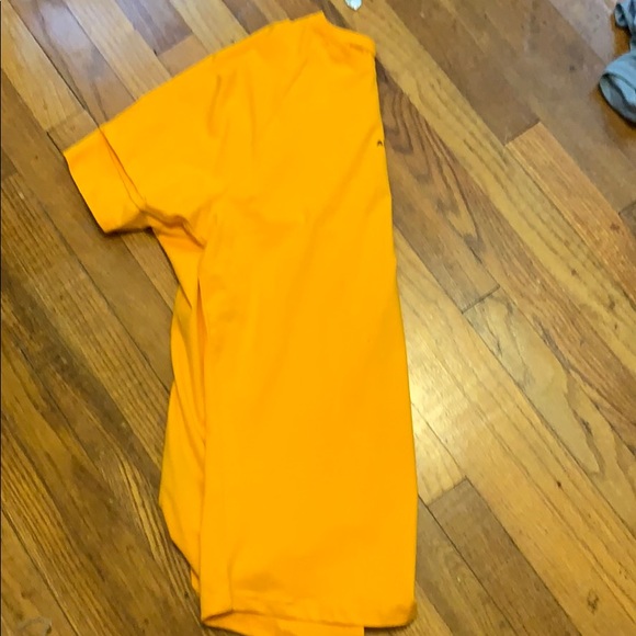 Alphalete tee - Picture 3 of 3